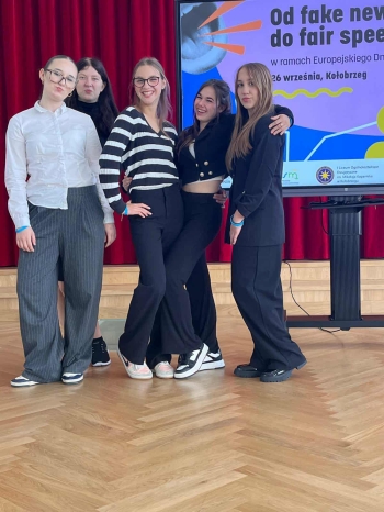 6eee79d8-3b77-4caf-9400-0cdbb5d829c2