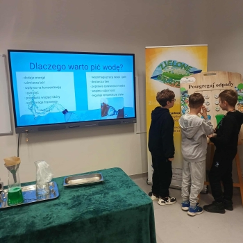 4a0d37d8-1f97-4b31-b301-7afae919a1e0