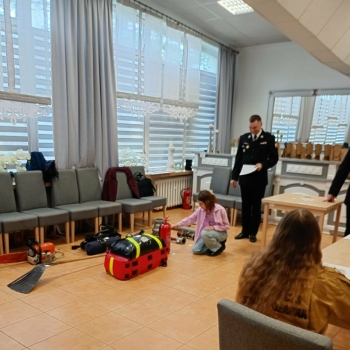 3418c6b8-f2a6-4f24-9c8e-8db7513f0941